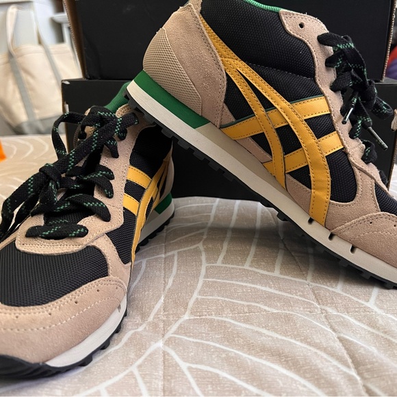 Onitsuka Tiger Colorado 85 MT Black and Yellow Sneakers - Picture 1 of 5